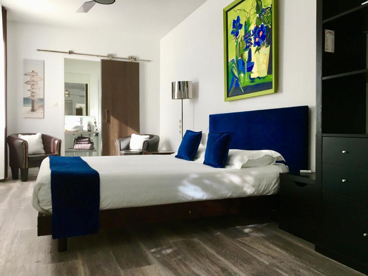 Maison D'Hotes Romarine لو بوسْكا المظهر الخارجي الصورة