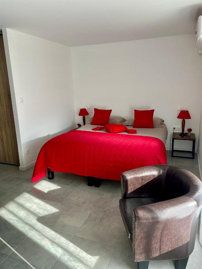 Maison D'Hotes Romarine لو بوسْكا المظهر الخارجي الصورة